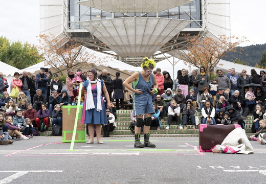 Border Line par la Compagnie de l'Athanor