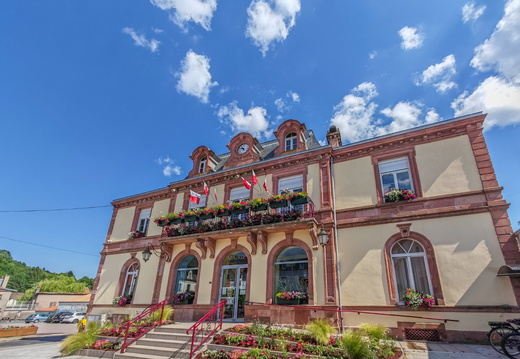 Plainfaing Centre ville Mairie Église ©Maxime Perrotey (2)